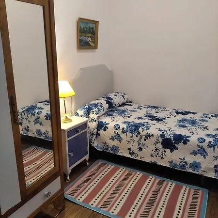 Casa Daniel En * Castro Caldelas